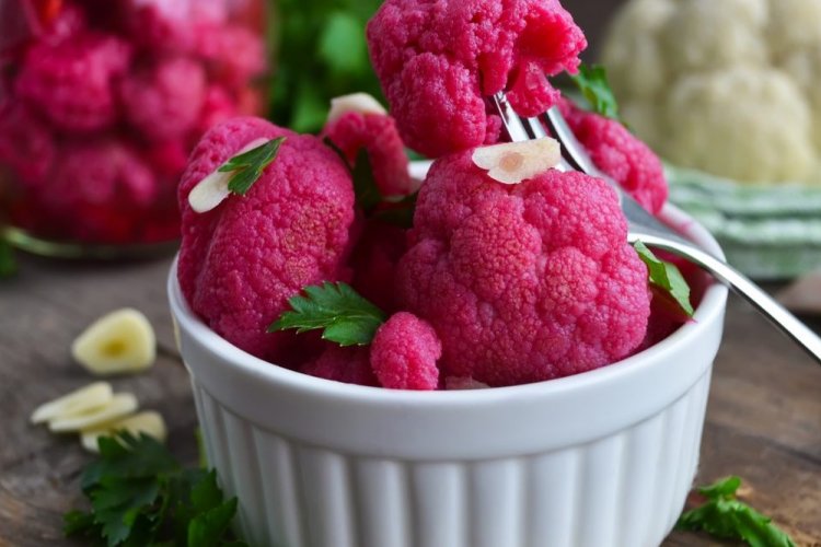 Салат из цветной капусты и свеклы на зиму