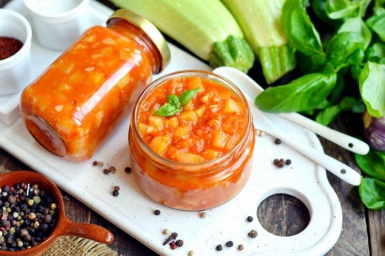 «Тещин язык» из кабачков с морковью