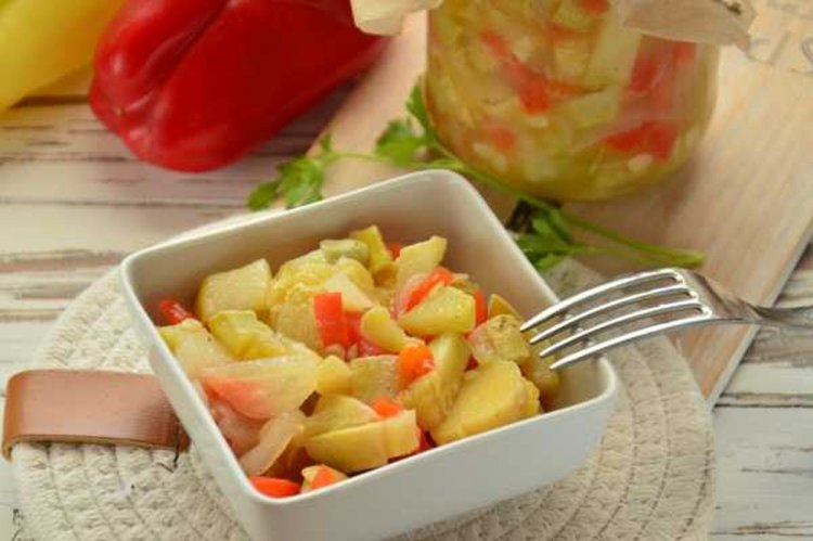 Салат из патиссонов с болгарским перцем на зиму