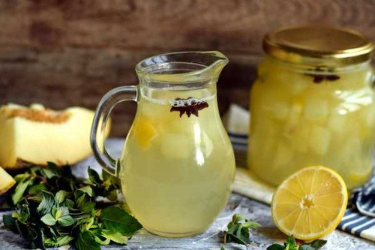 Компот из дыни со специями