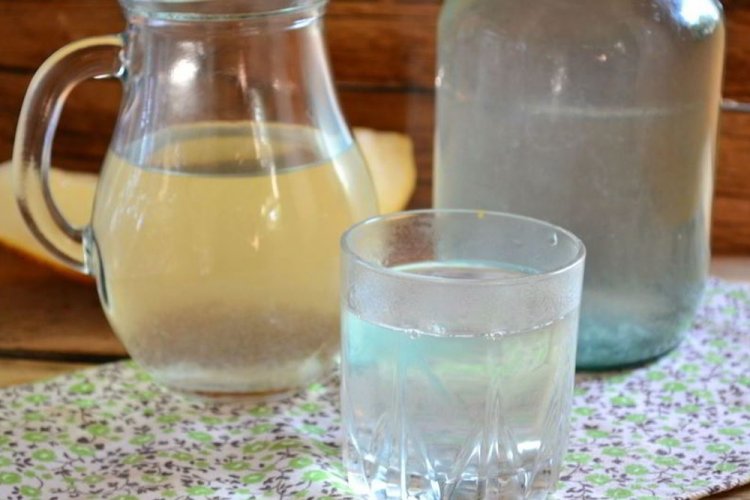 Компот из дыни с лимонной кислотой