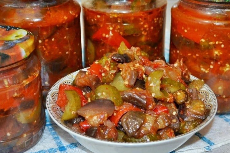 Баклажаны с помидорами и огурцами на зиму