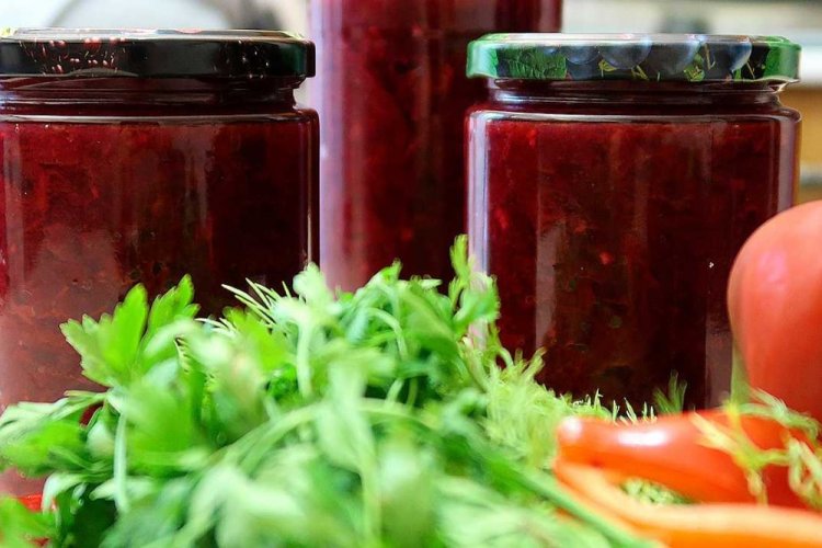 Салат «Парамониха» со свеклой на зиму