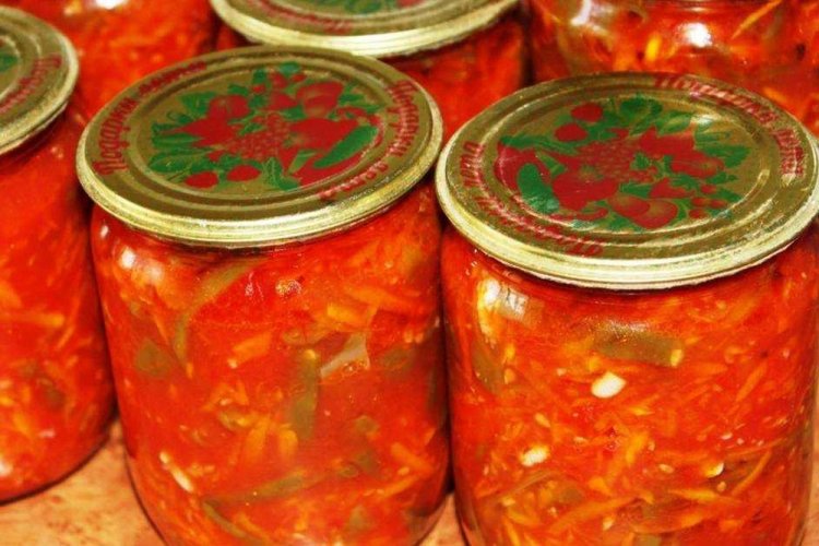 Стручковая фасоль с луком и морковью на зиму