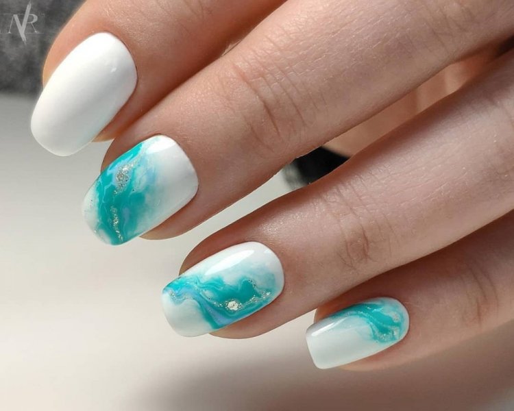 Пляжный маникюр