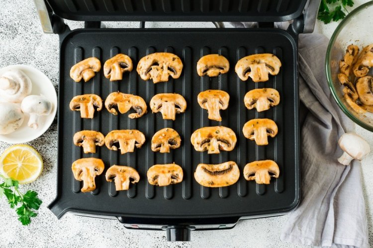 Шампиньоны на электрогриле