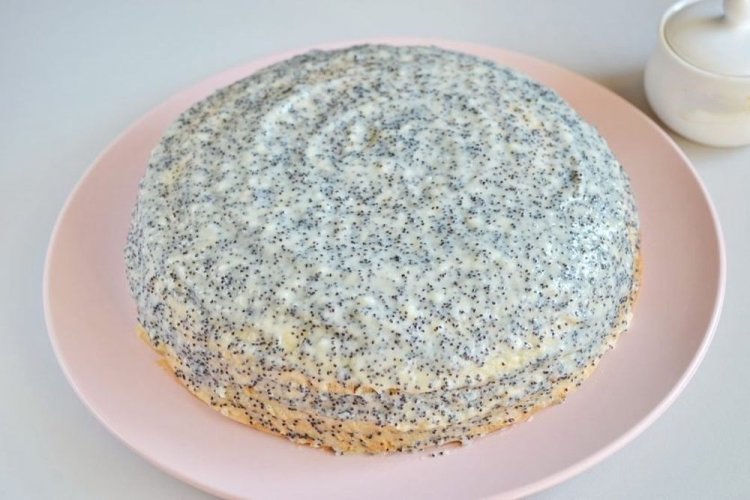 Блинный торт с маком