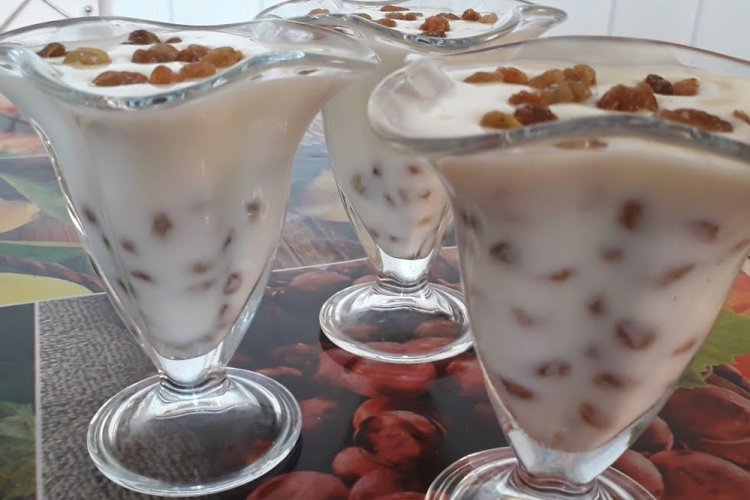 Молочный кисель с изюмом