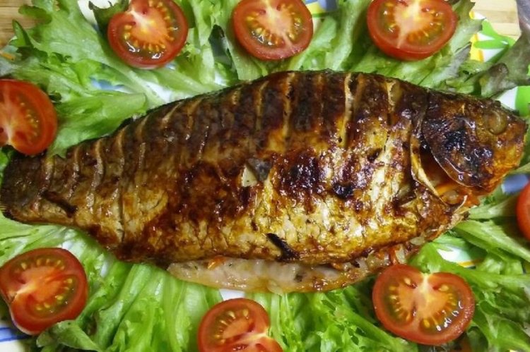 Карась в духовке целиком