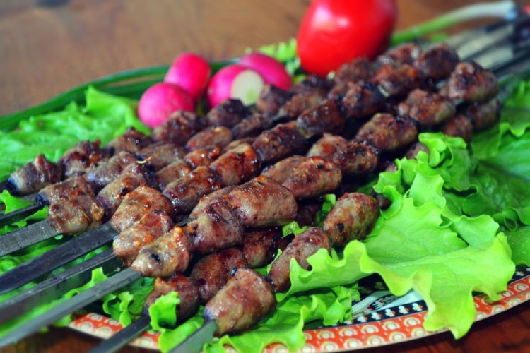 Шашлык из куриных сердечек в медово-горчичном маринаде