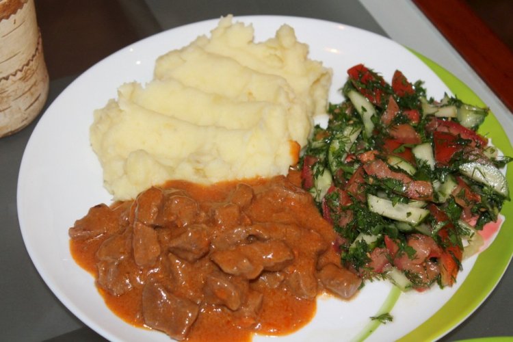 Картофельное пюре с подливкой