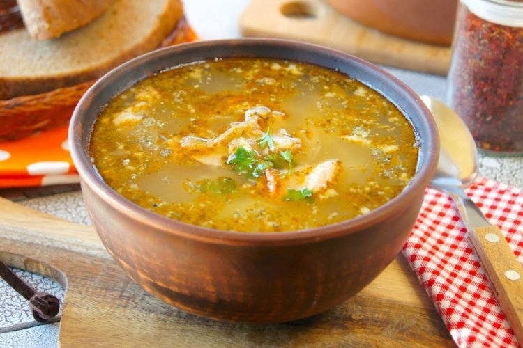 Щи с тушенкой