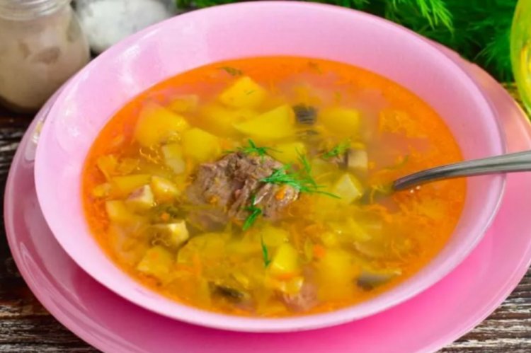 Суп с тушенкой и грибами