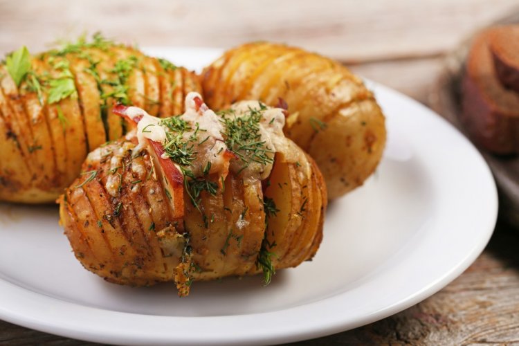 10 легких рецептов картошки с беконом на мангале