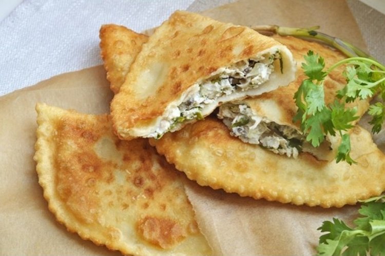 Начинка для чебуреков с курицей и зеленью