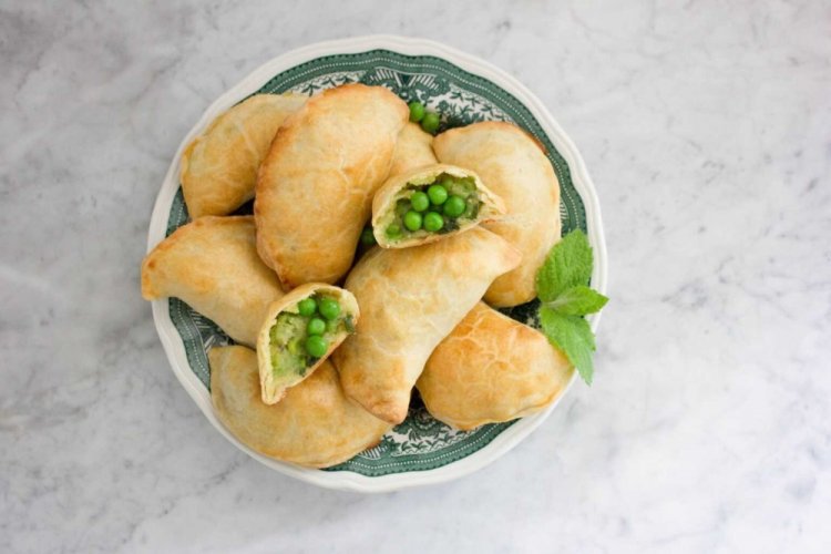 Начинка с печенью и зеленым горошком