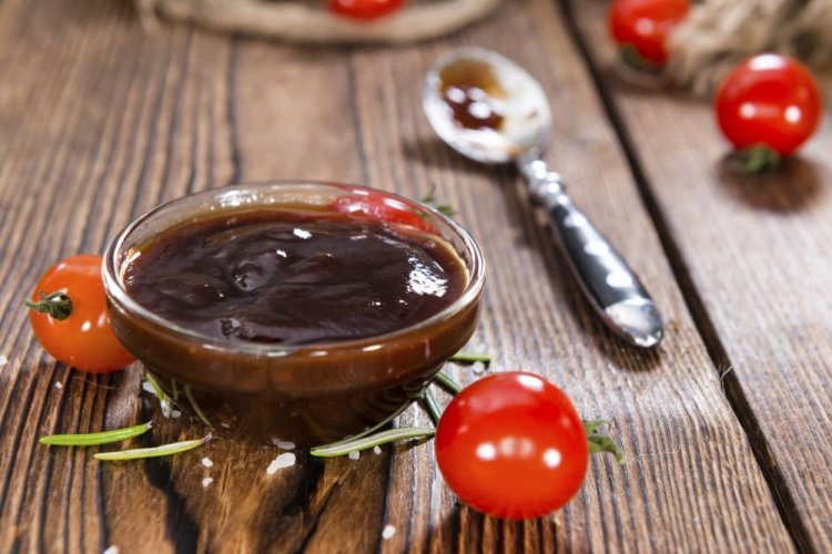 Соус барбекю из свежих помидоров с копченой паприкой