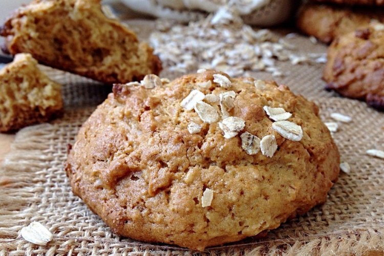 Овсяное печенье с миндальной мукой и медом