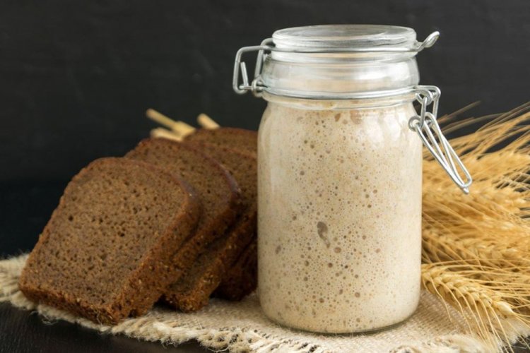 Закваска из ржаной муки и сухих дрожжей
