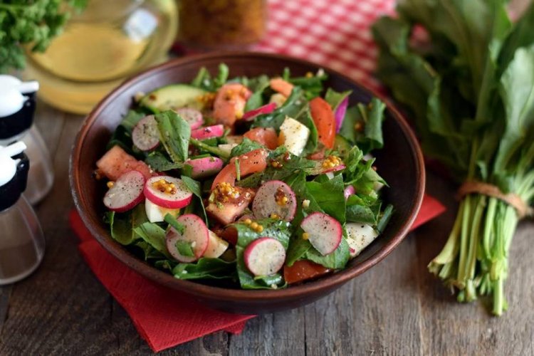 Салат «Весенний» из щавеля