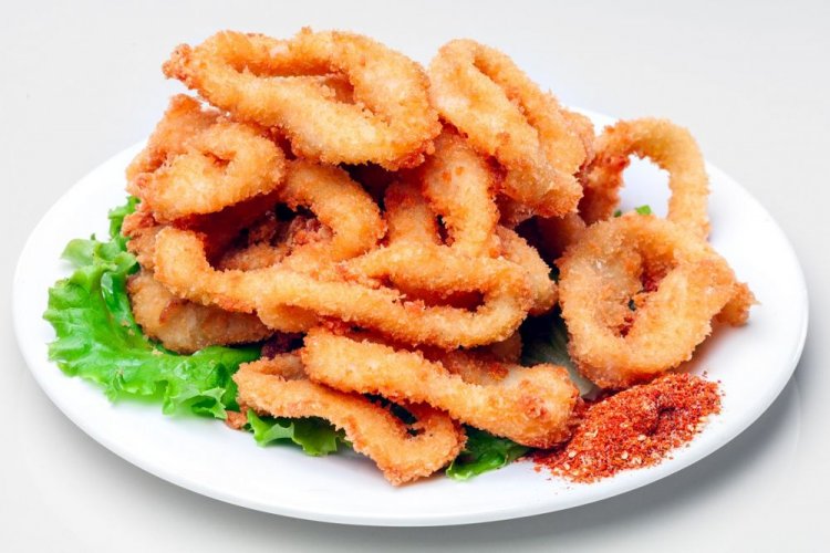 Кальмары в кляре с копченой паприкой