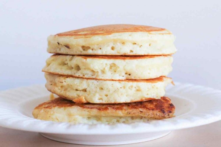 Панкейки на кефире с кокосовой стружкой