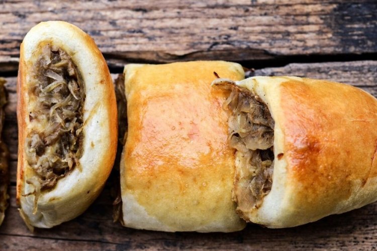 Начинка с мясом, помидорами и капустой