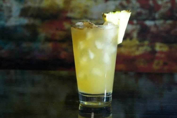 Ананасовый коктейль с виски