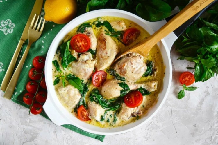 Курица со шпинатом
