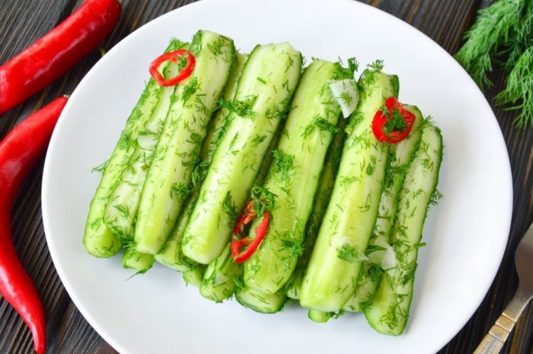 Быстрые малосольные огурцы