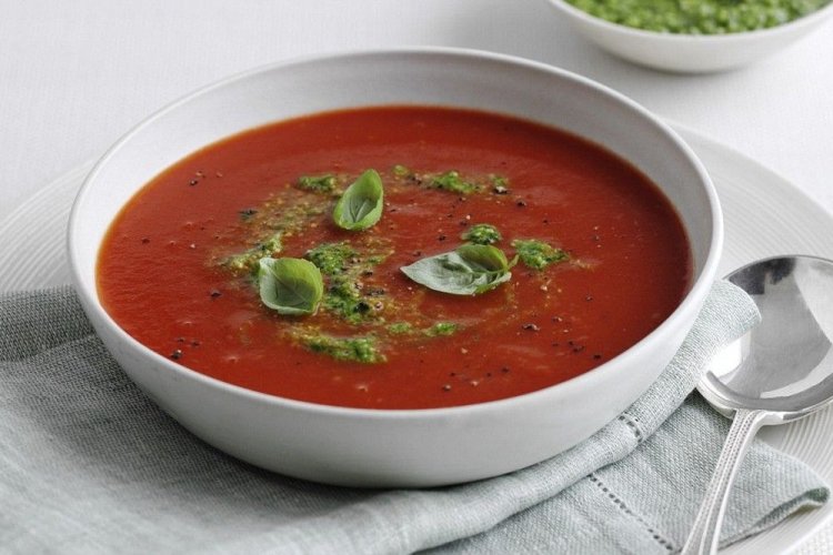 Томатный суп с песто
