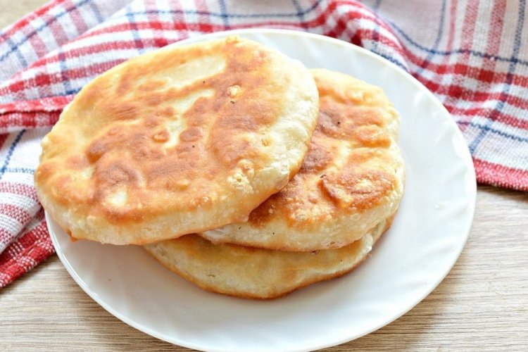 Лепешки на воде с сыром