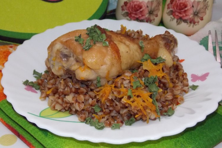 Куриные ножки с гречкой в мультиварке