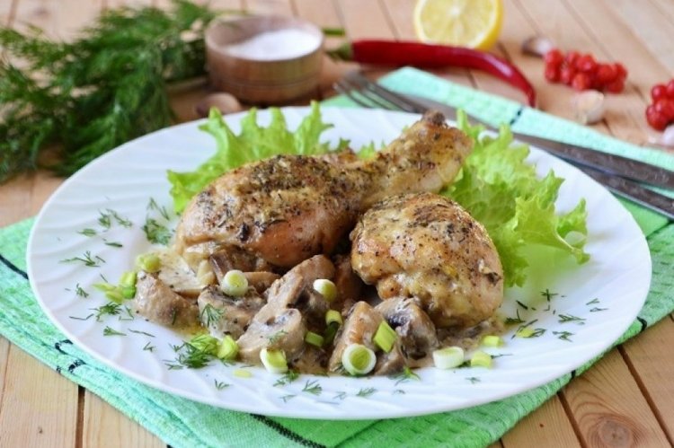 Куриные ножки с грибами в мультиварке