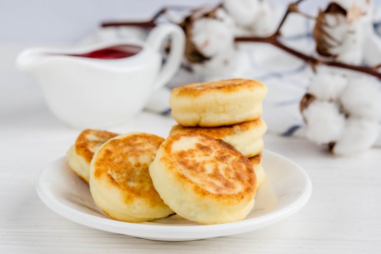 12 простых способов приготовить манные биточки