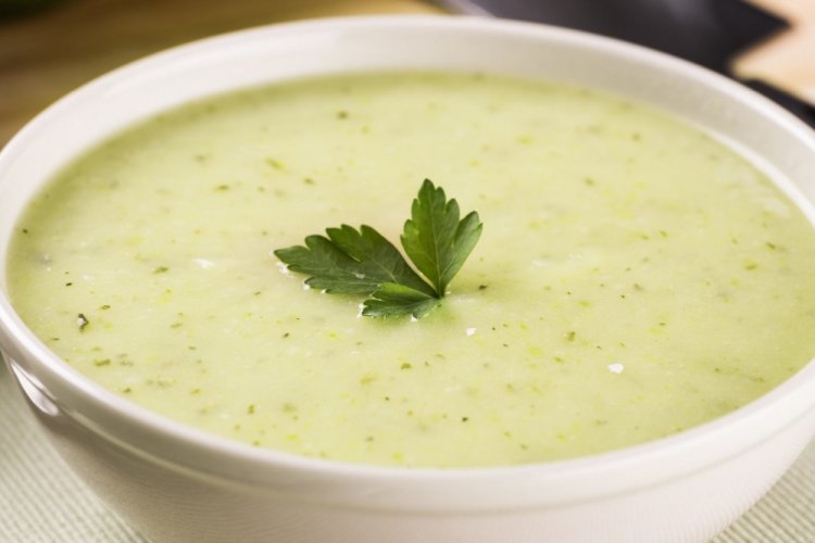 Суп-пюре из кабачков с плавленым сыром