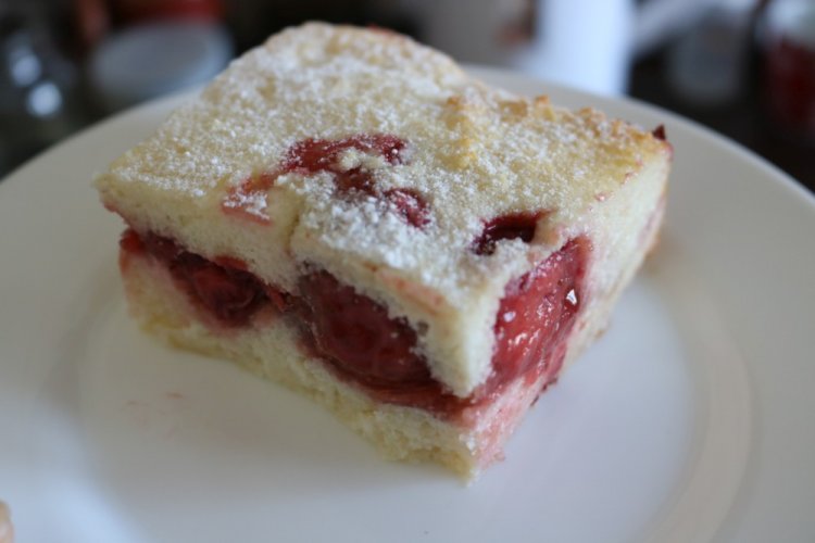 ПП творожная запеканка с клубникой