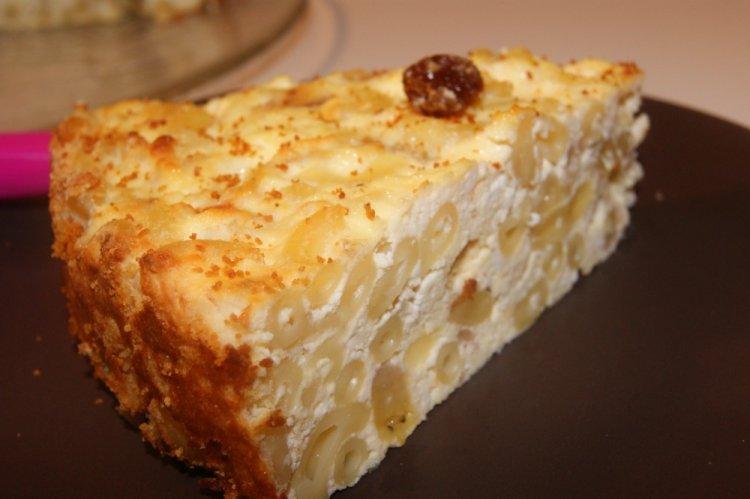 Запеканка из макарон с творогом