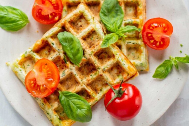 Вафли из кабачков с молоком и пармезаном