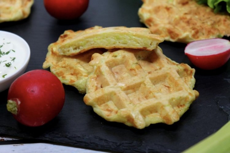 Вафли из кабачков с рикоттой и рисовой мукой