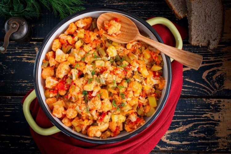 Соте из кабачков с цветной капустой