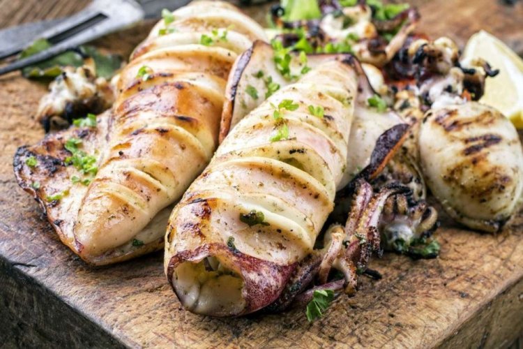 Кальмары на гриле – классический рецепт