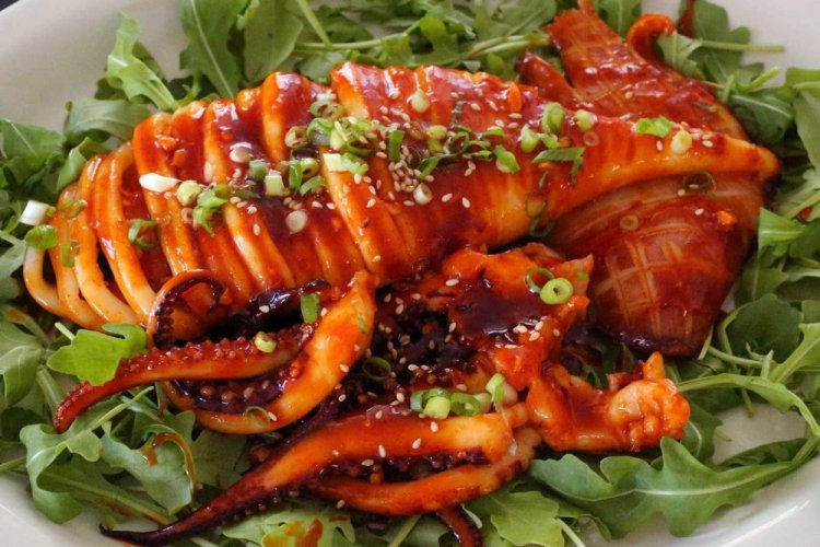 Острые кальмары на гриле