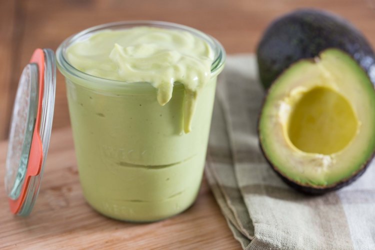 Яичный соус из авокадо