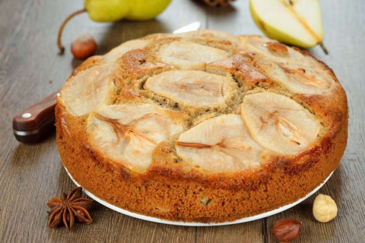 Пирог с грушей на молоке