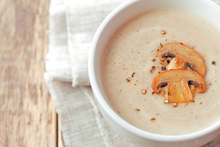 Суп-пюре из шампиньонов со сливками