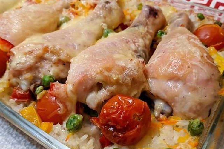 Куриные ножки с рисом под сыром