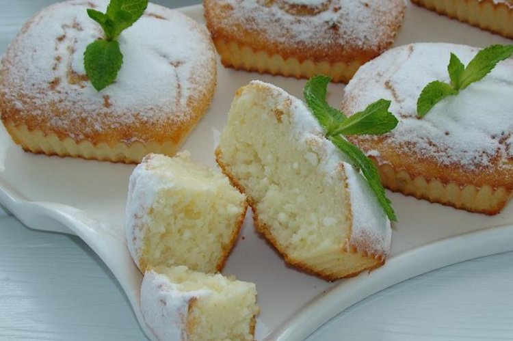 Творожные маффины с манкой на сметане