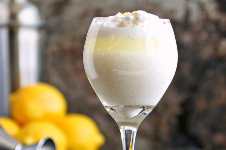Молочный коктейль с лимончелло