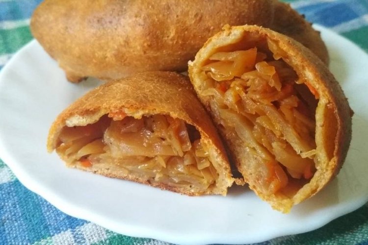 С капустой и томатной пастой